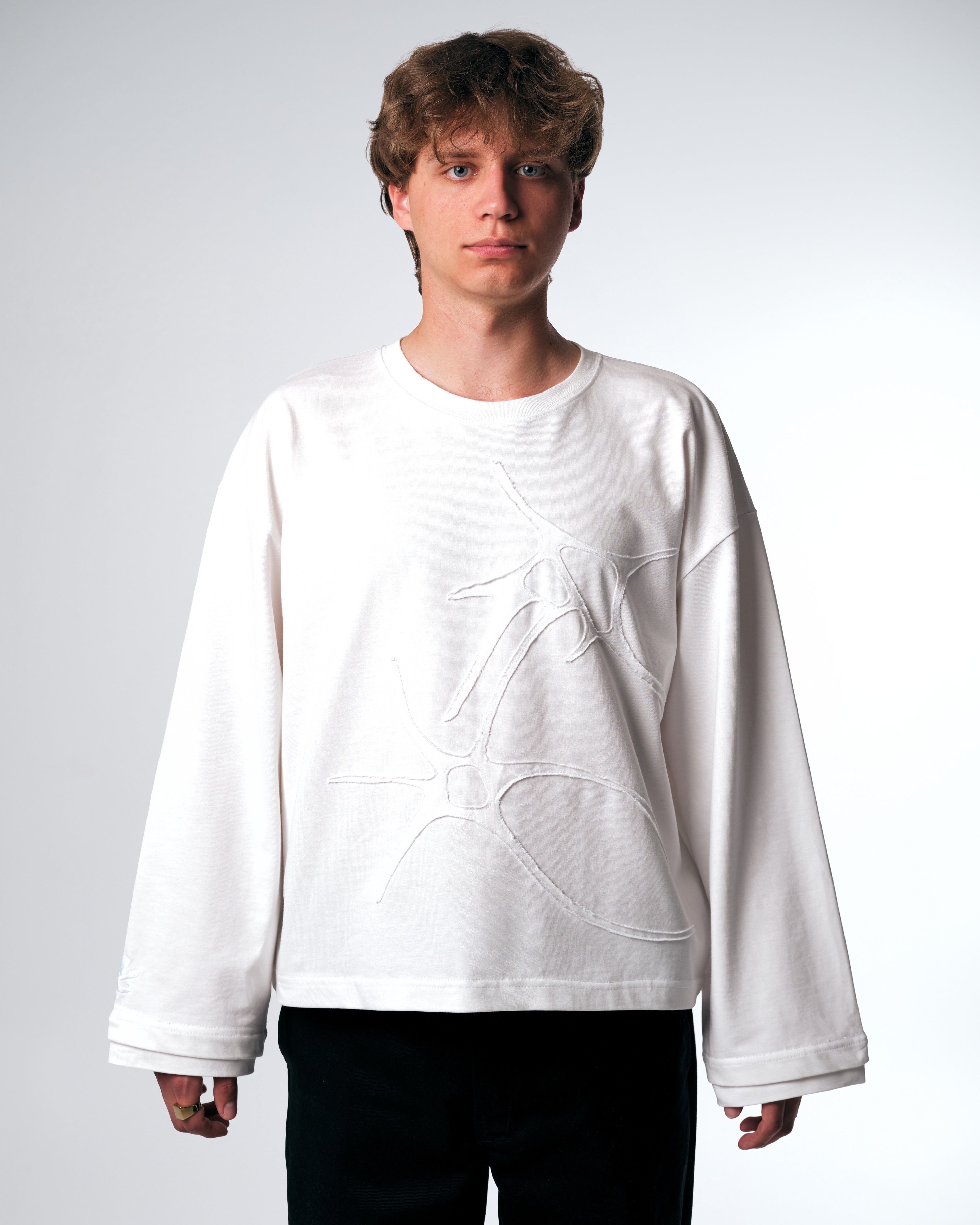 ONYX LONGSLEEVE - OFF WHITE