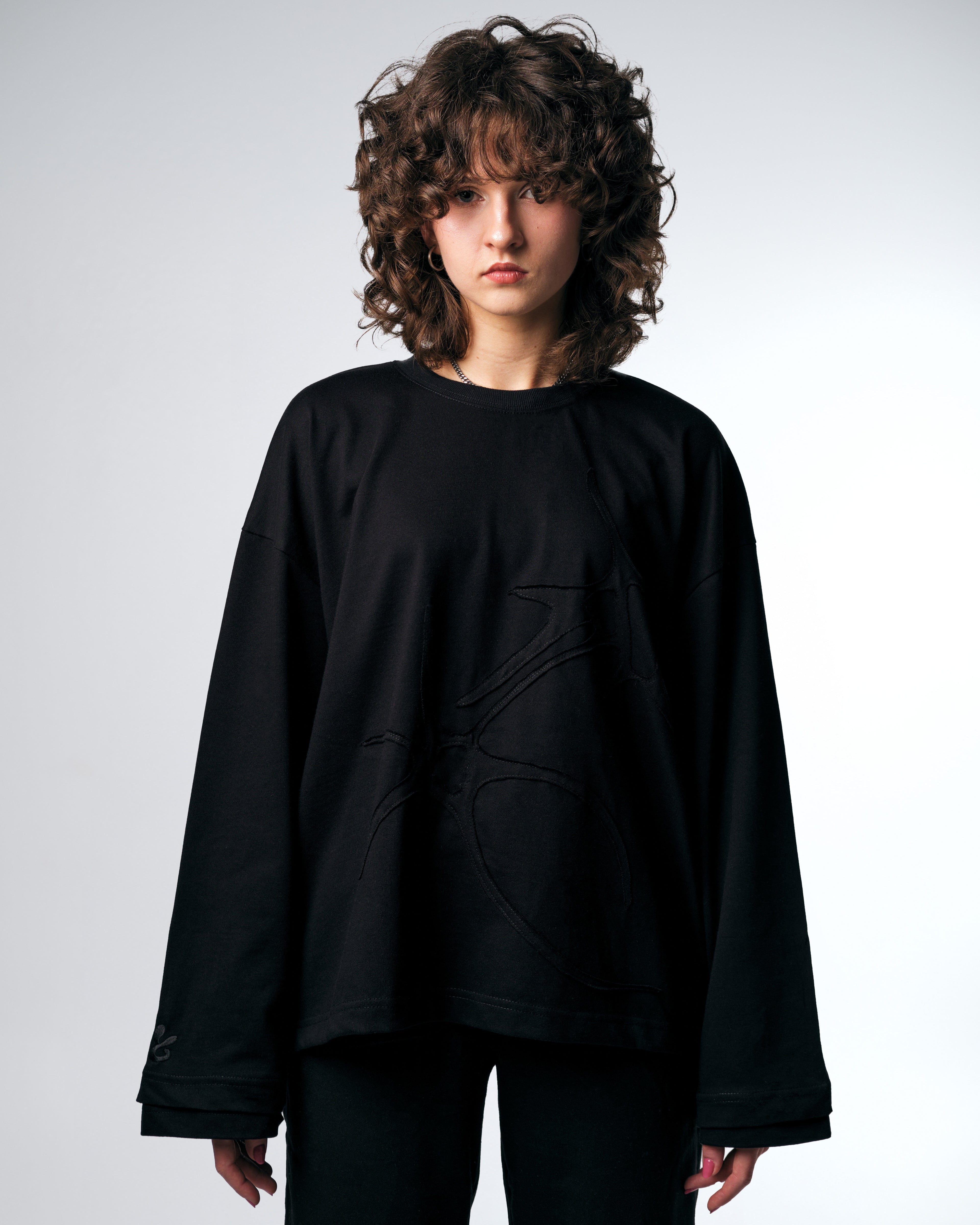 ONYX LONGSLEEVE - BLACK