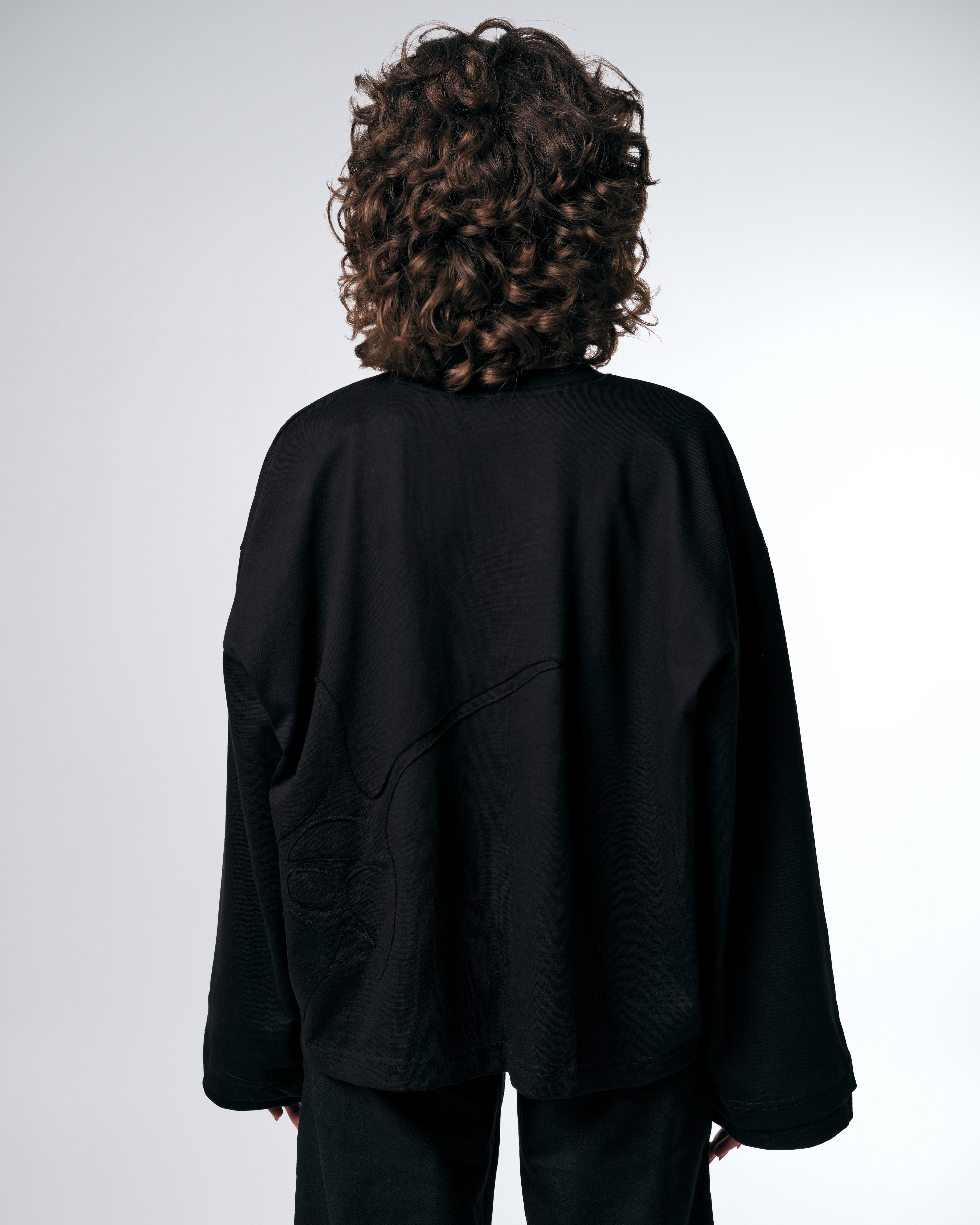 ONYX LONGSLEEVE - BLACK