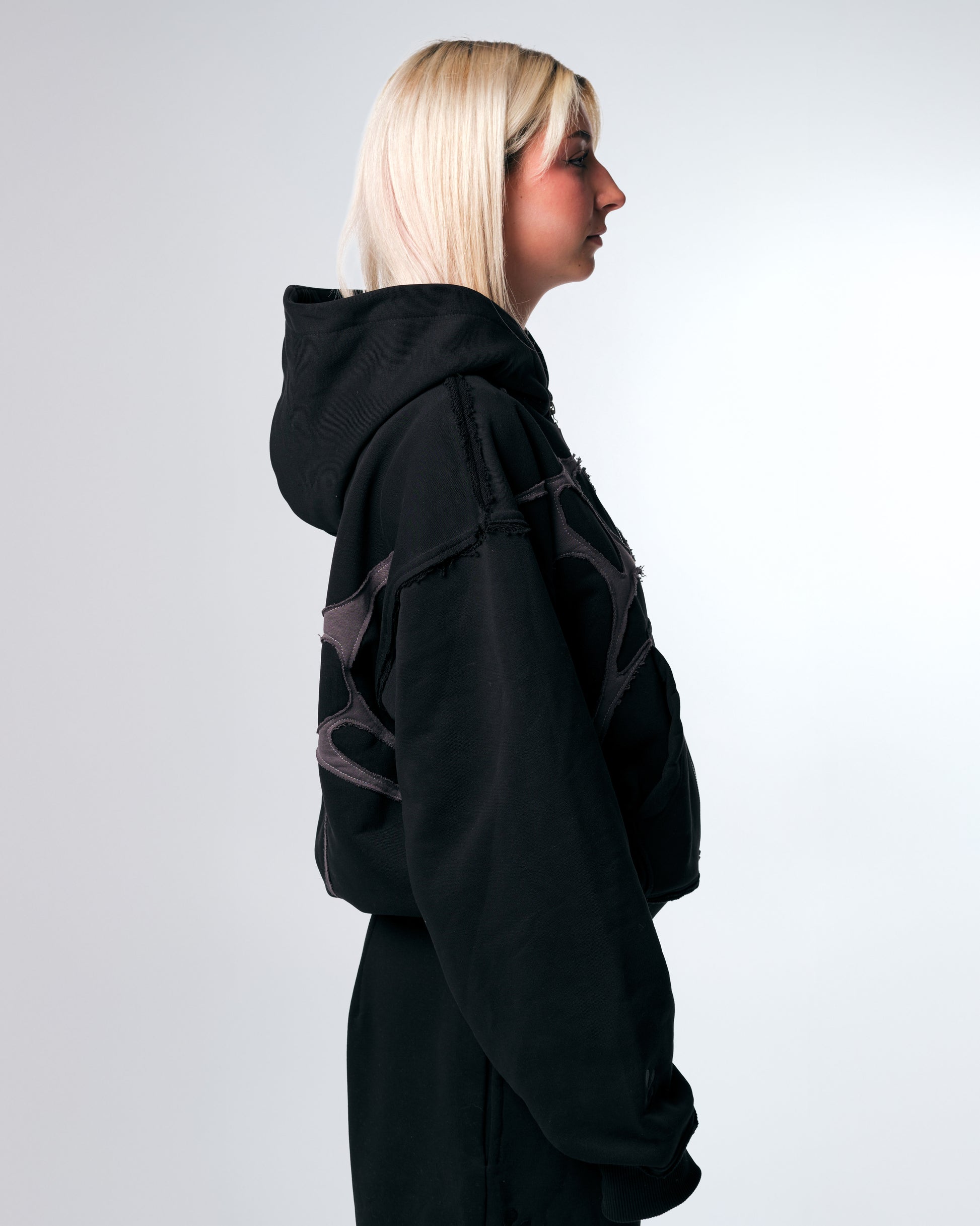 ONYX ZIP HOODIE - BLACK