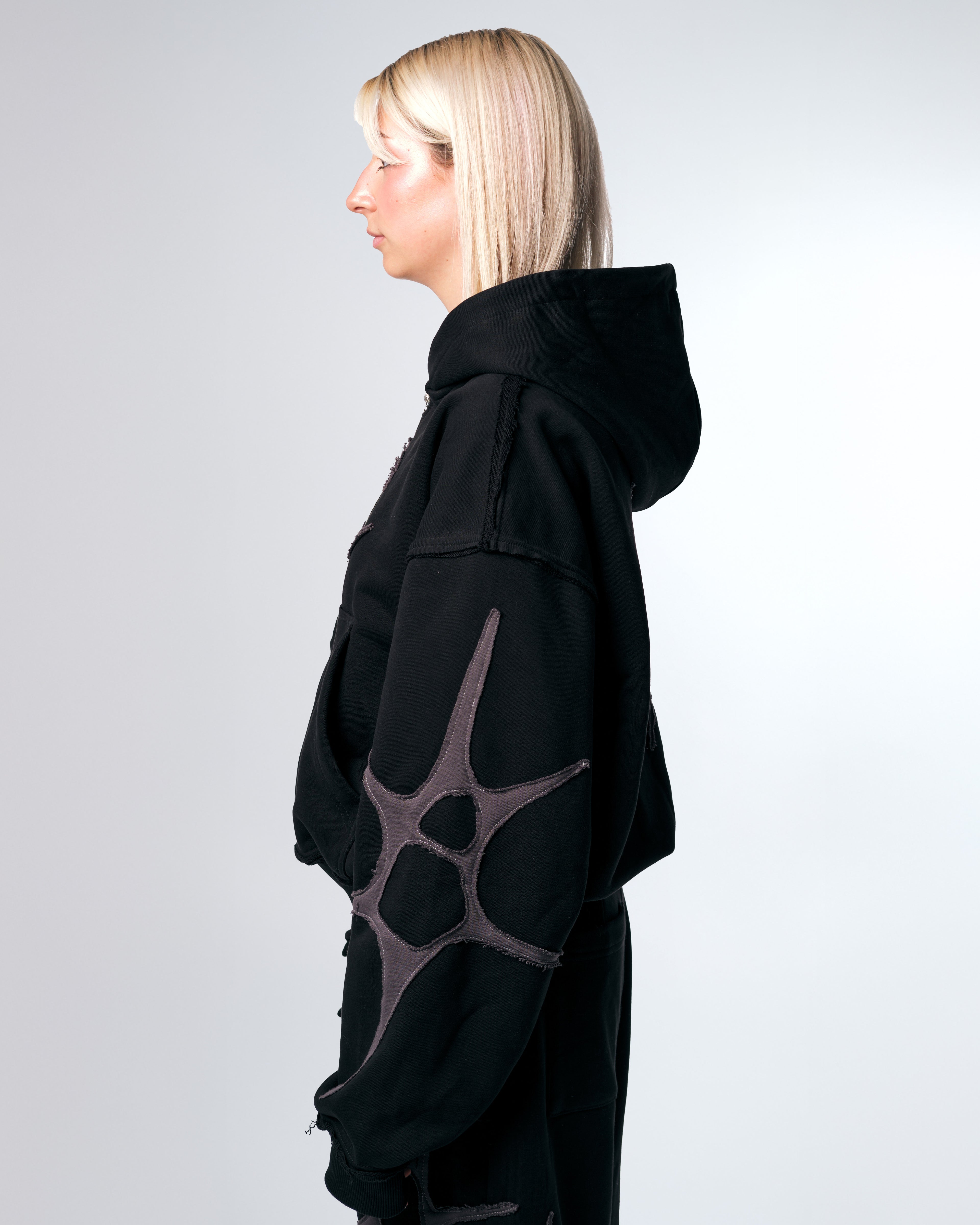 ONYX ZIP HOODIE - BLACK