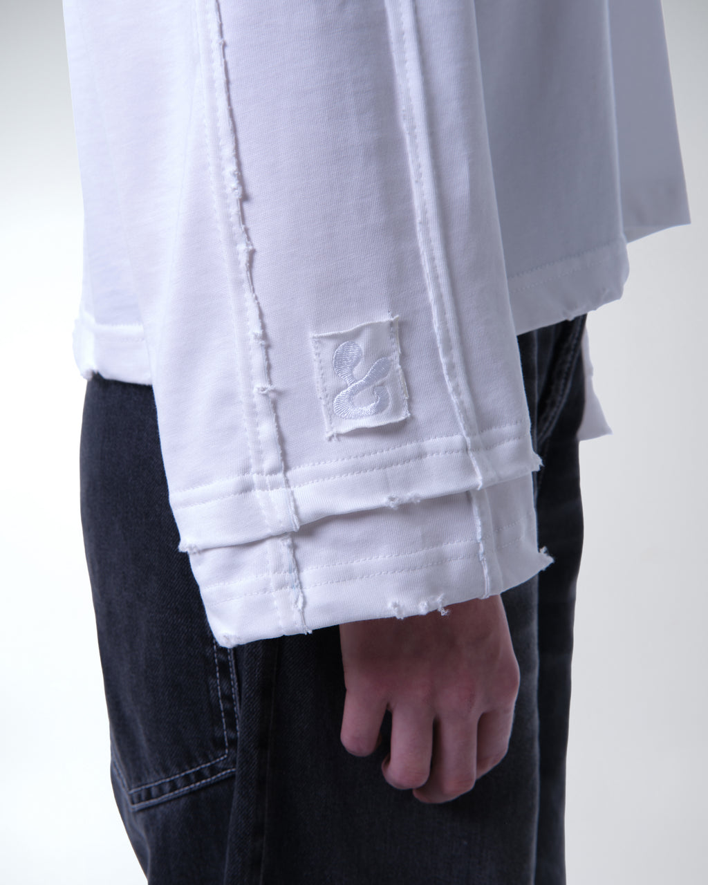 NOCTRA LONGSLEEVE - OFF WHITE